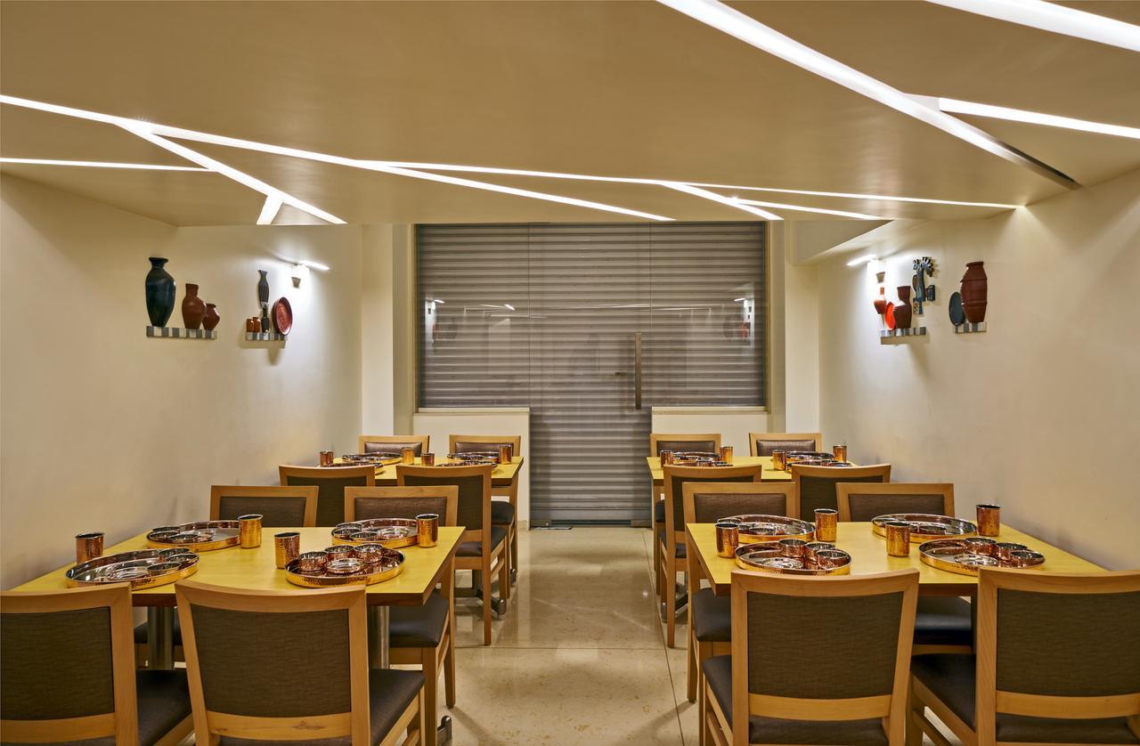 Hotel Atharv Top Rated Business Hotel In Kolhapur Ngoại thất bức ảnh
