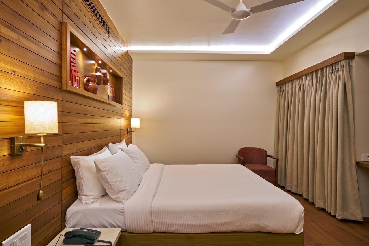 Hotel Atharv Top Rated Business Hotel In Kolhapur Ngoại thất bức ảnh