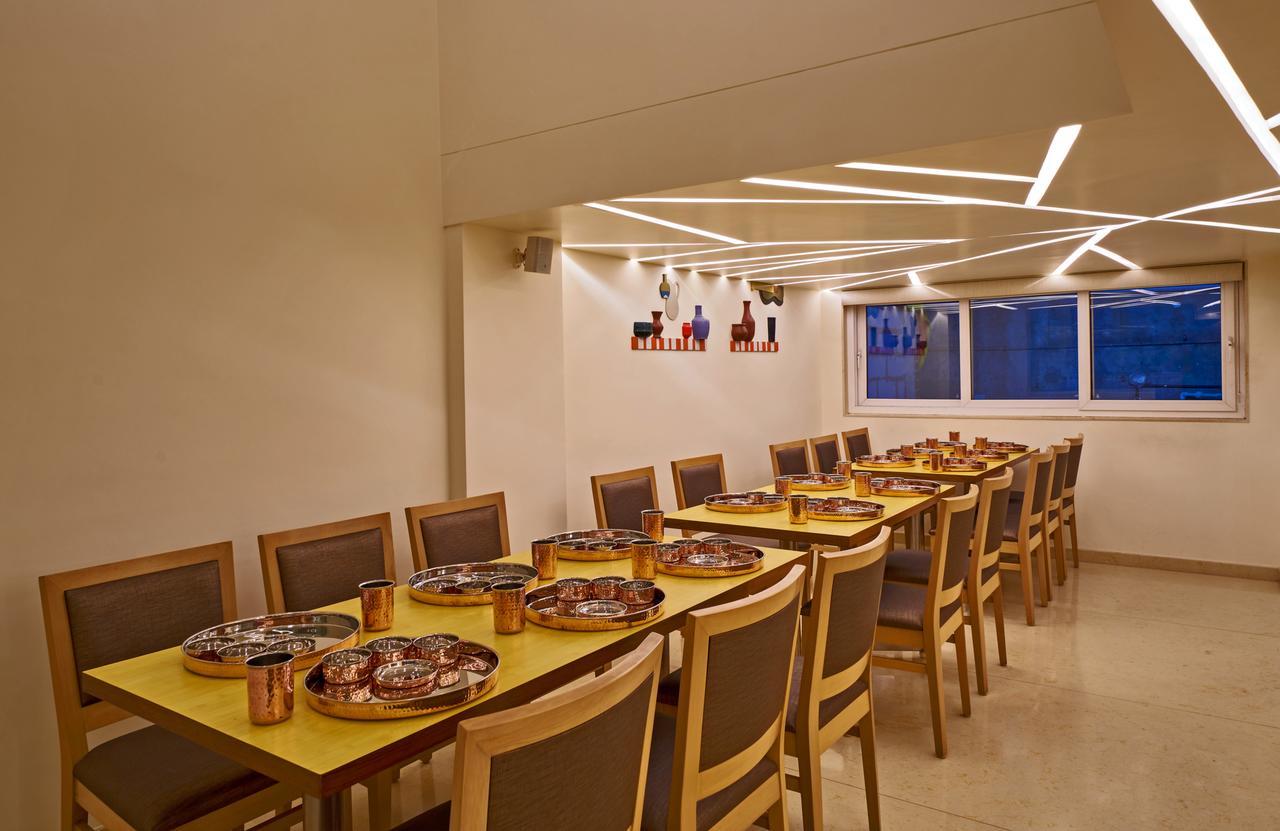 Hotel Atharv Top Rated Business Hotel In Kolhapur Ngoại thất bức ảnh