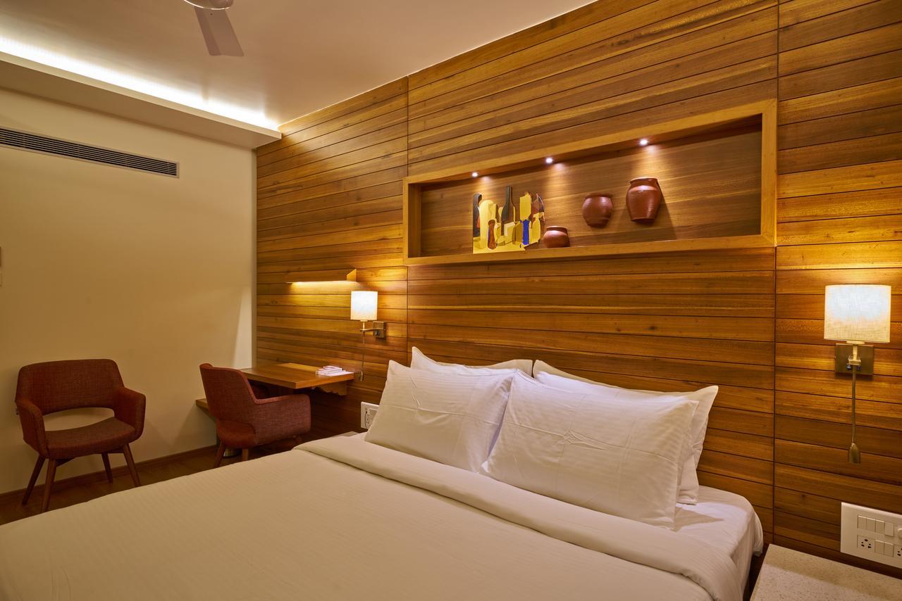 Hotel Atharv Top Rated Business Hotel In Kolhapur Ngoại thất bức ảnh