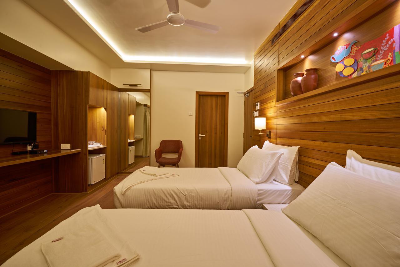 Hotel Atharv Top Rated Business Hotel In Kolhapur Ngoại thất bức ảnh