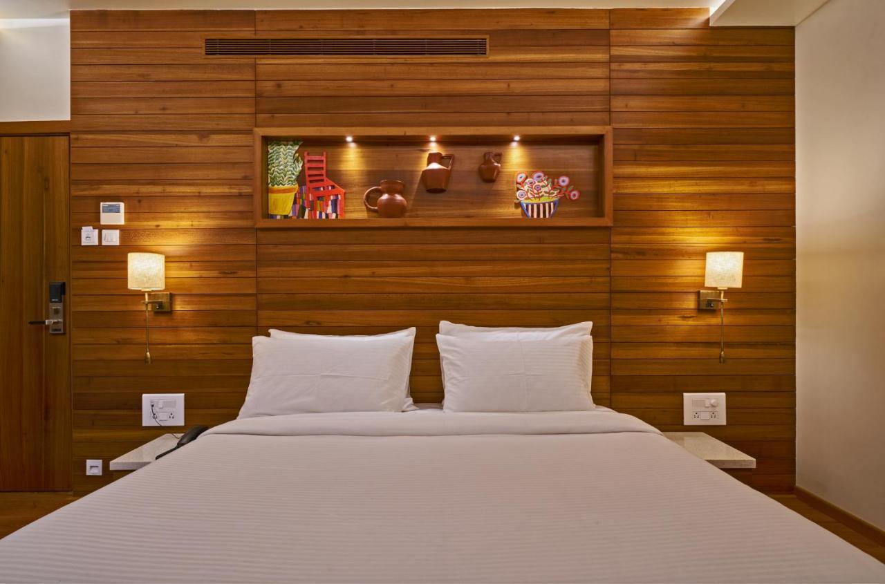 Hotel Atharv Top Rated Business Hotel In Kolhapur Ngoại thất bức ảnh